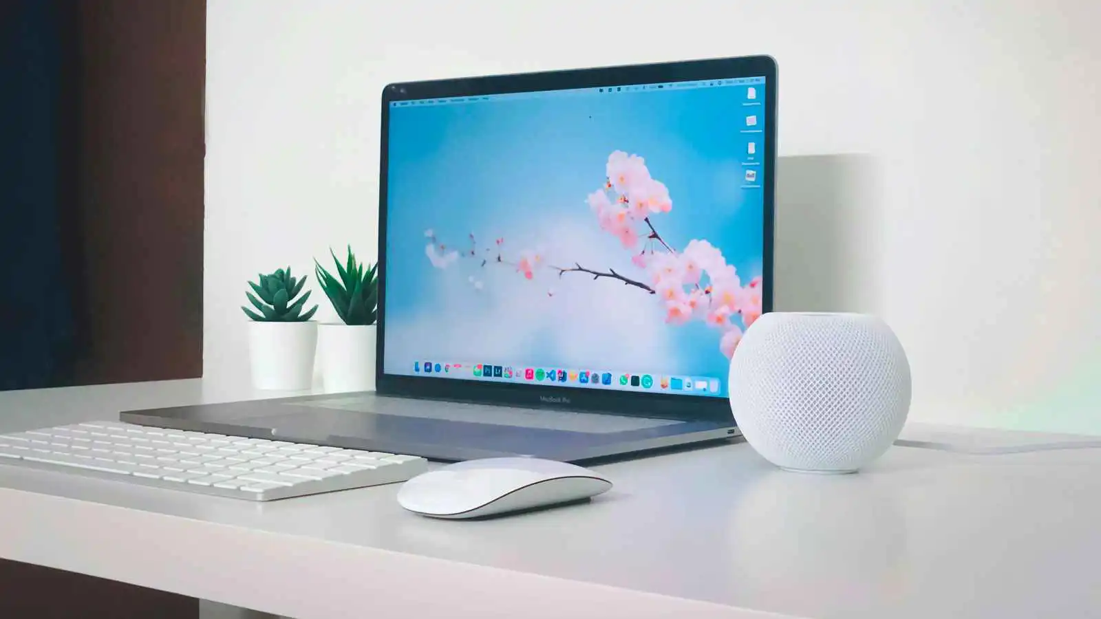 "أبل" تستعد لإطلاق 3 تحديثات "نادرة"