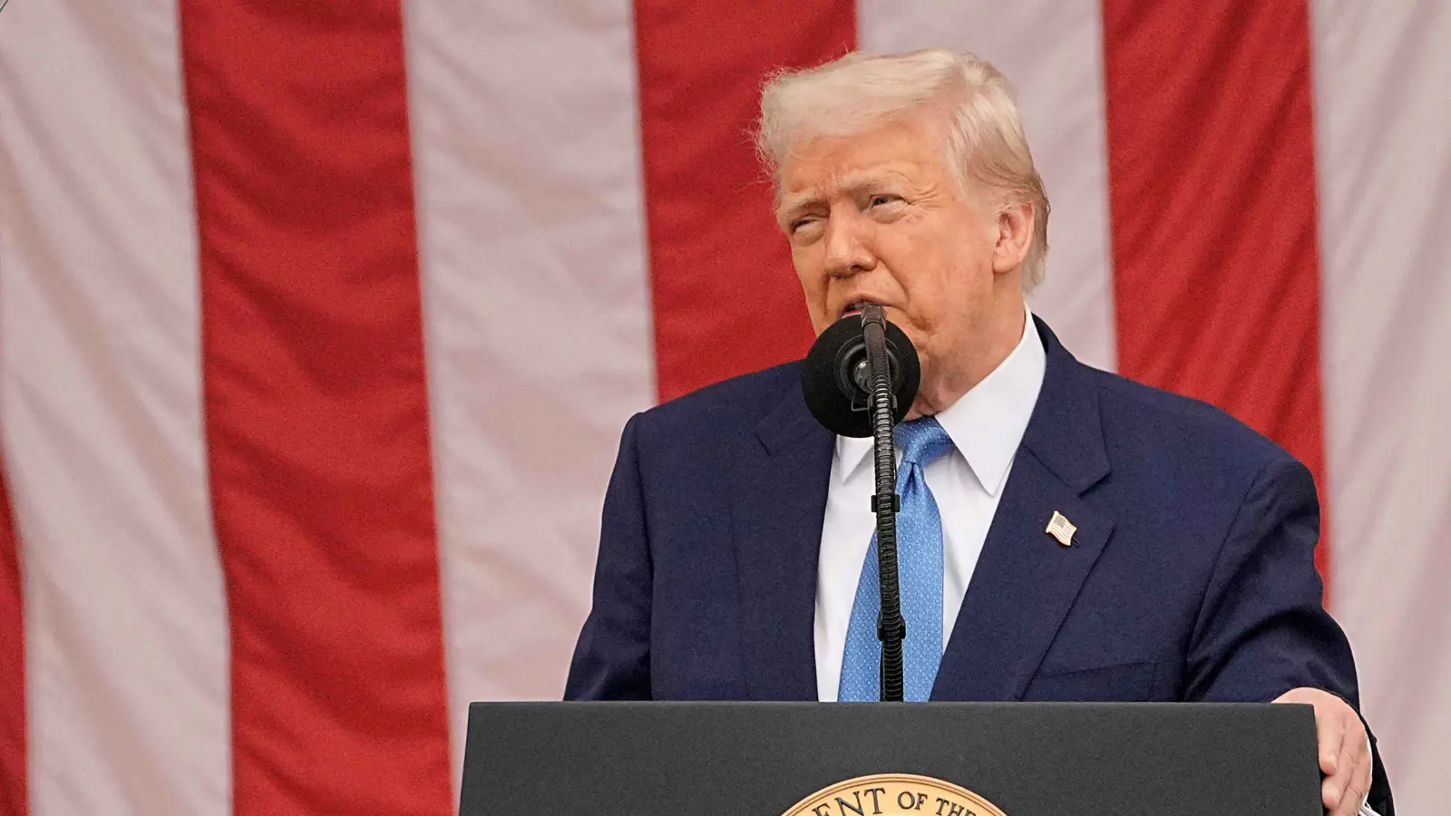 "تسعيرة باهظة".. ترامب يساوم كندا بـ "القبة الذهبية"