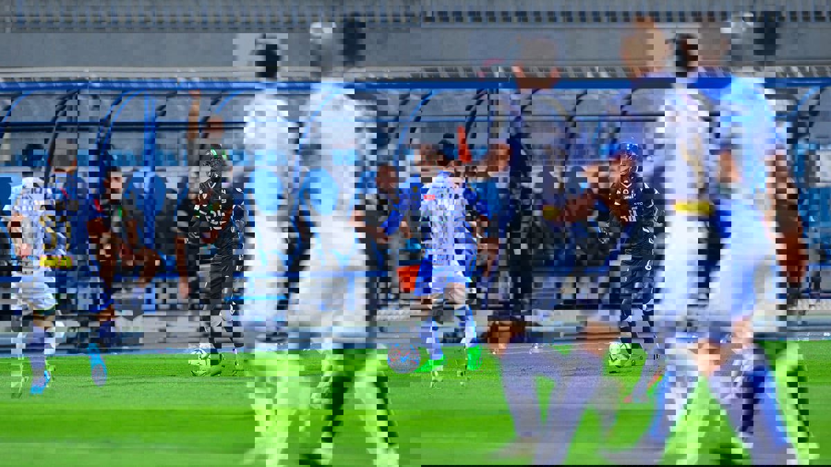 ترتيب الدوري السعودي: الهلال يسقط ويفرط في تقدمه أمام التعاون.. والشباب ينفرد بالصدارة