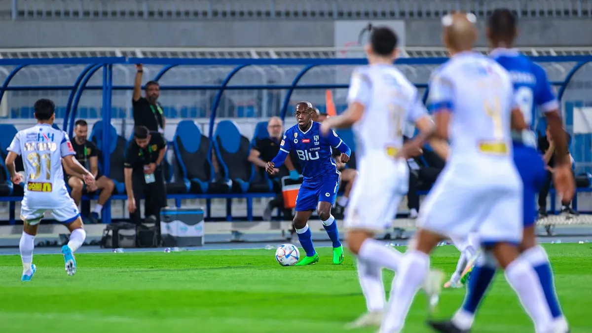 ترتيب الدوري السعودي: الهلال يسقط ويفرط في تقدمه أمام التعاون.. والشباب ينفرد بالصدارة