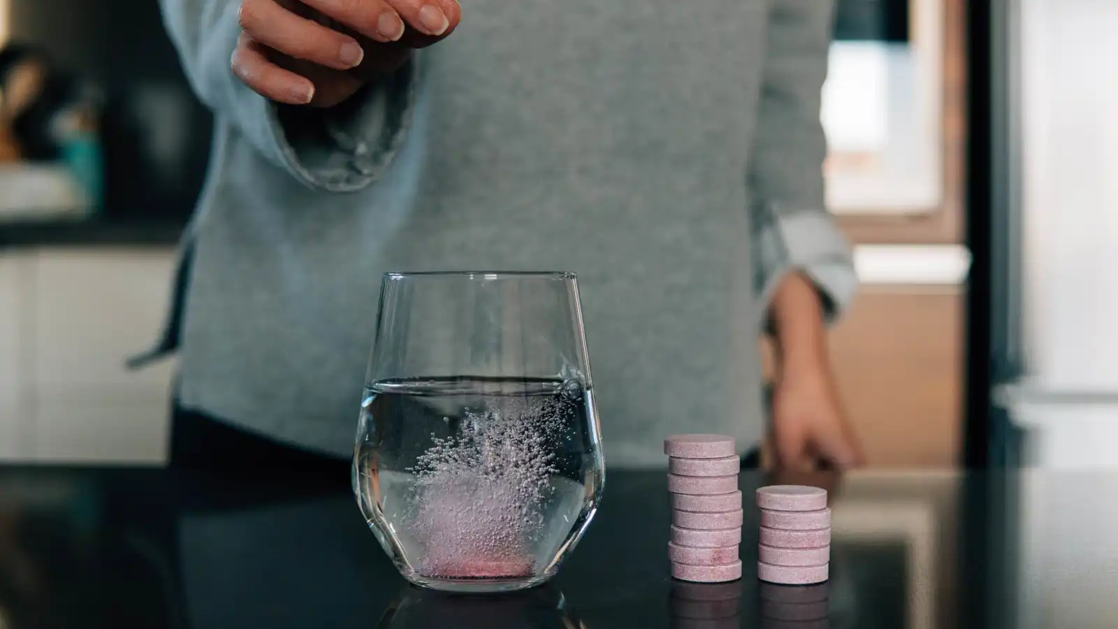 ما مخاطر الإفراط في تناول "فيتامين سي"؟