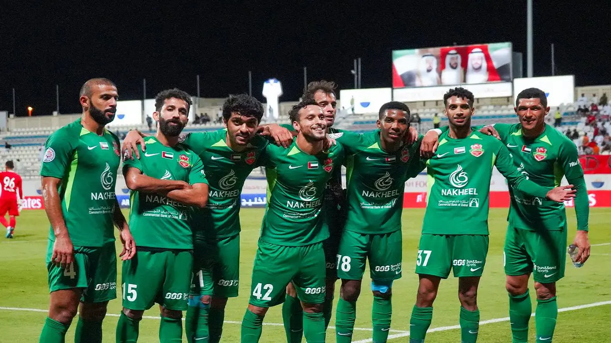شباب الأهلي دبي يتخطى خورفكان ويطارد الشارقة على صدارة ترتيب الدوري الإماراتي (فيديو)