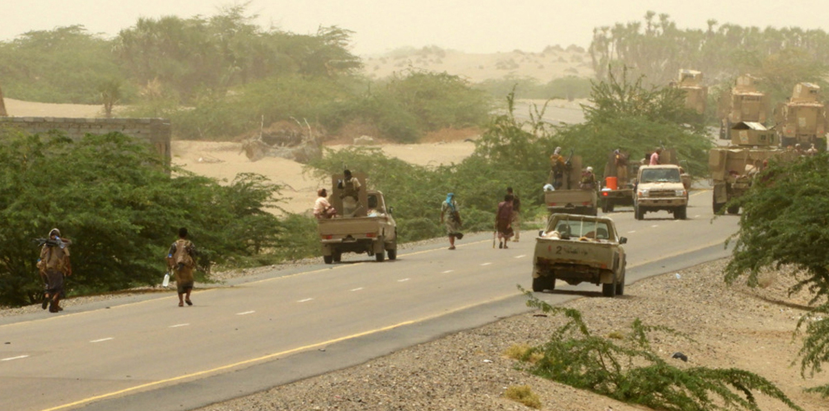 شاهد تقدم ألوية العمالقة الجنوبية إلى داخل مدينة الحديدة (فيديو)
