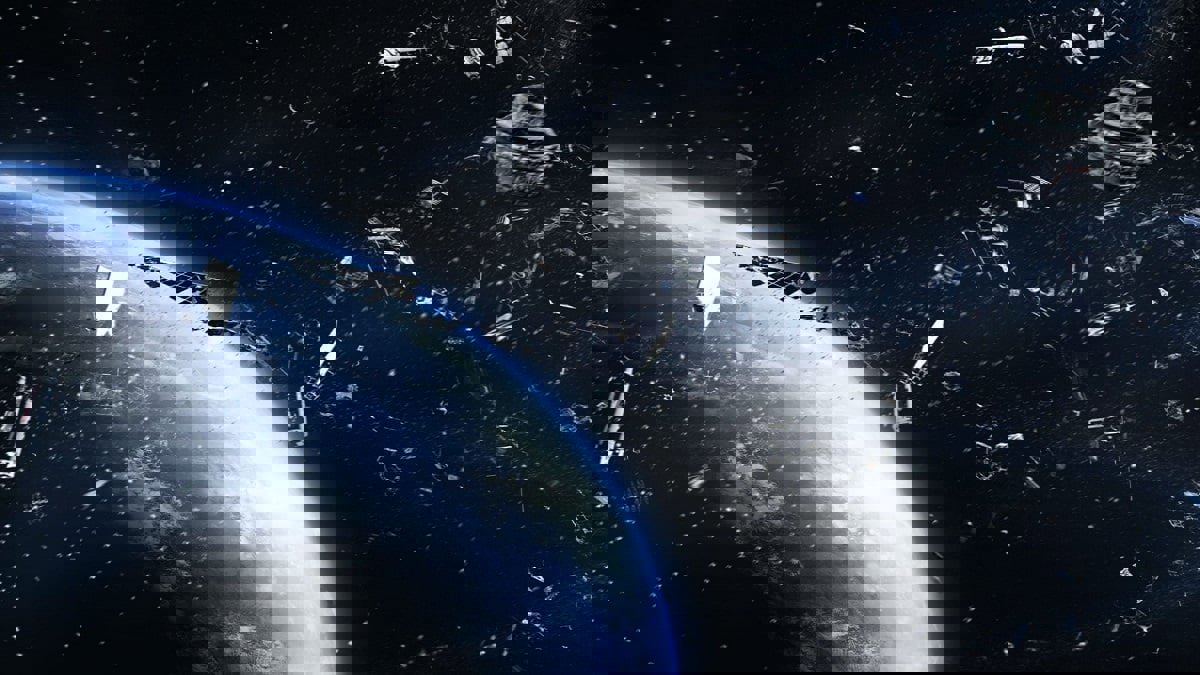 لأول مرة.. تطوير قمر صناعي ياباني من الخشب