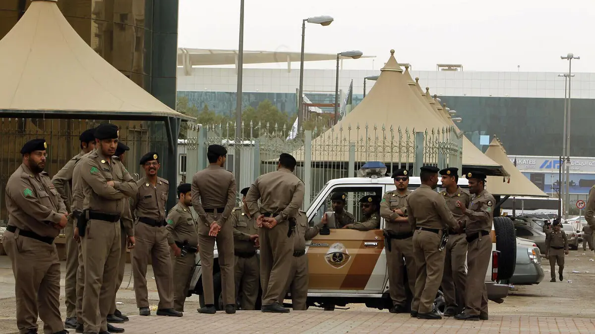 السعودية .. توقيف 53 وافدا داخل كهوف بالرياض (فيديو)