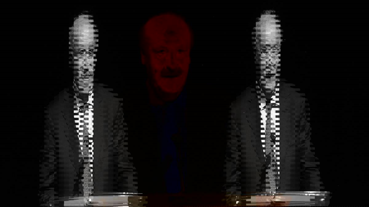 ديل بوسكي يرفض فكرة تعامل الأندية الإسبانية مع نيمار