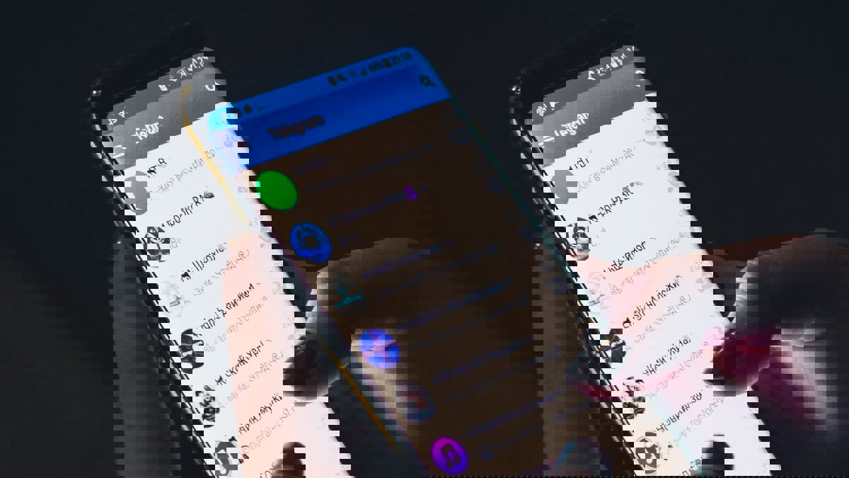 تلغرام يجلب المزيد من التحسينات والرموز التعبيرية والردود