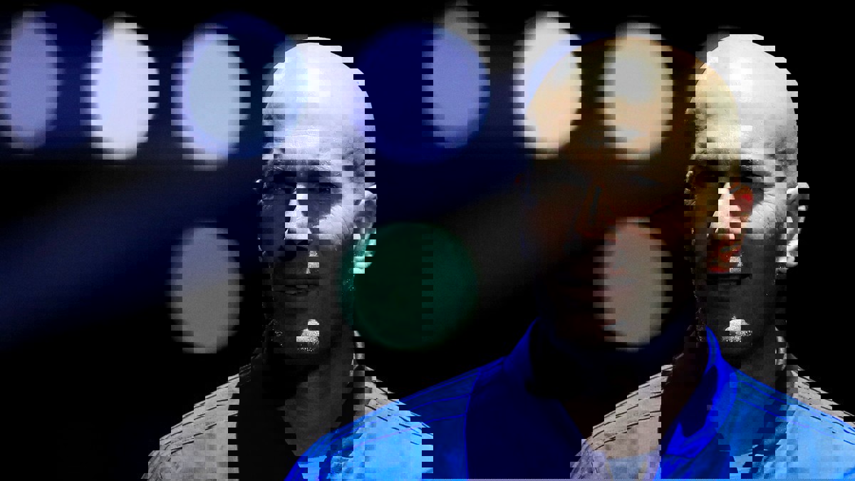 هل أصبح الطريق مفتوحًا أمام زيدان لقيادة مانشستر يونايتد؟