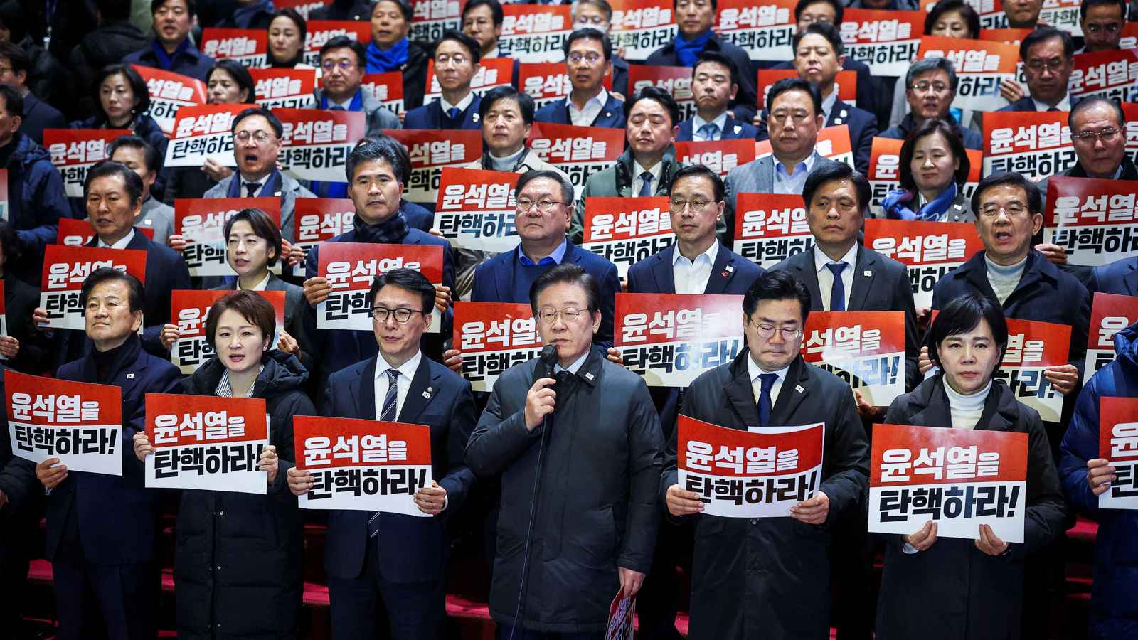 كوريا الجنوبية.. المعارضة تدعو إلى مساءلة الرئيس لإنهاء "الفوضى"