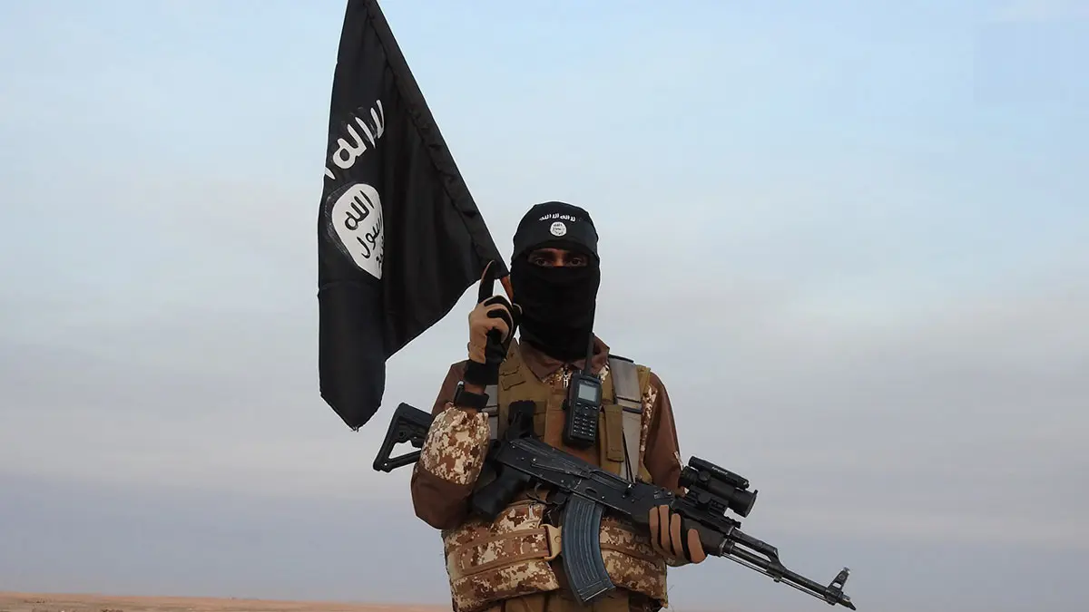 أمريكا تنقل متشددَيْن داعشيَيْن بارزَيْن من سوريا مع بدء الهجوم التركي