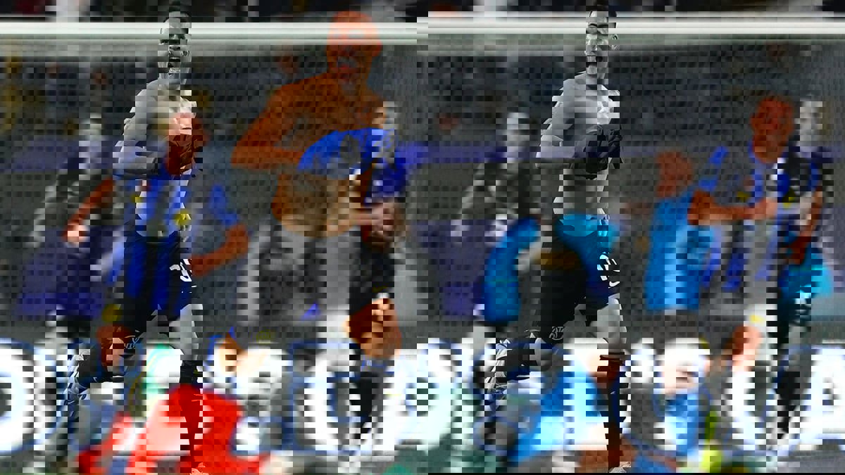 في الوقت الضائع.. إنتر ميلان يتوج بكأس السوبر الإيطالي على حساب نابولي