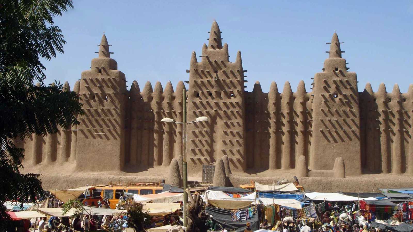 مالي.. حصار تمبكتو يحوّل "المدينة الأسطورية" إلى سجن مفتوح