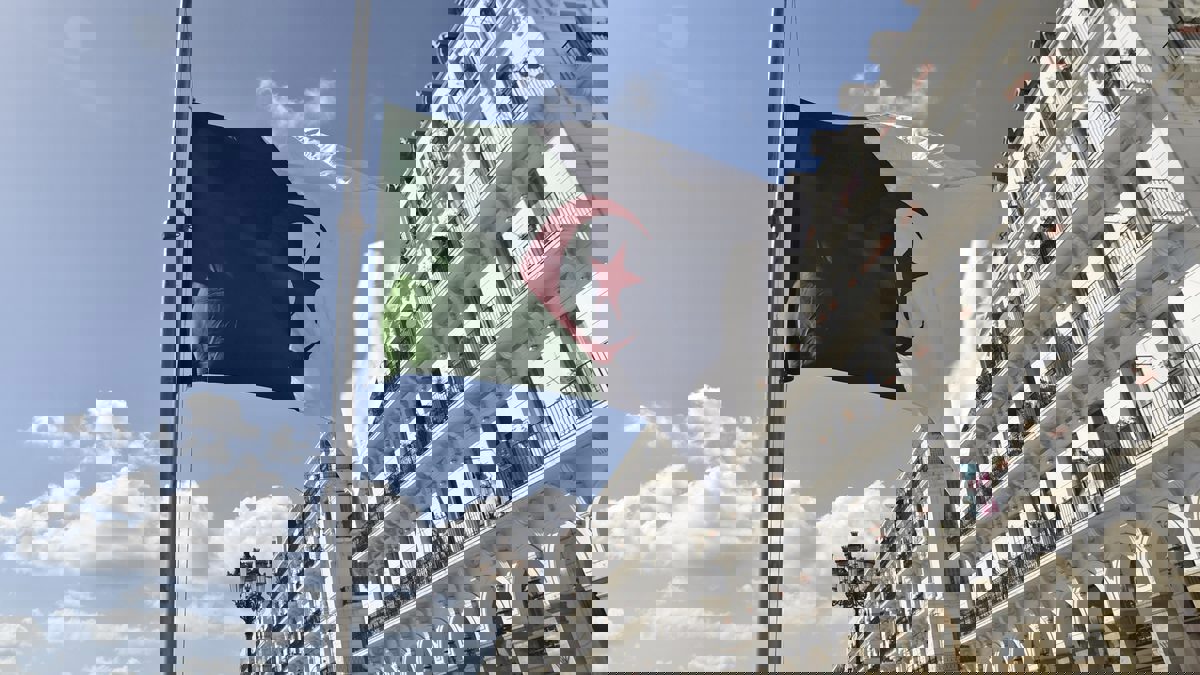 الجزائر ترد على انتقادات الاتحاد الأوروبي: "تدخل سافر وترويج لأجندة الفوضى"