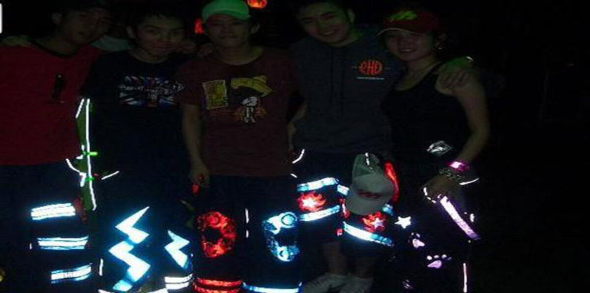 الكهرباء تصل غزة ببنطلونات "جينز"