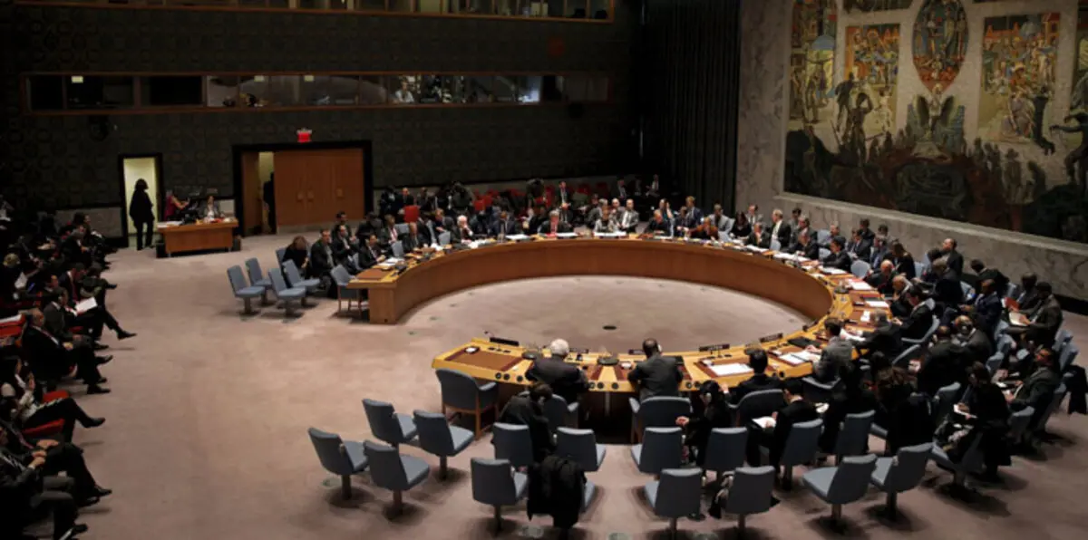 مجلس الأمن يدعو الأطراف اليمنية إلى الامتثال للقانون الإنساني الدولي