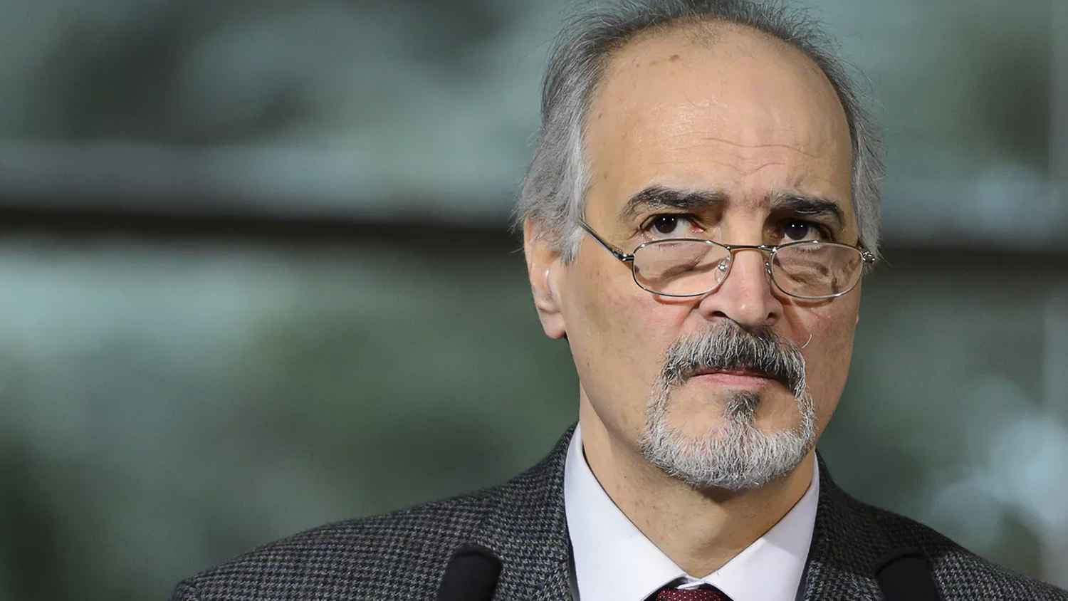 خاص- بشار الجعفري يرفض قرار "الخارجية السورية" ويطلب اللجوء في روسيا