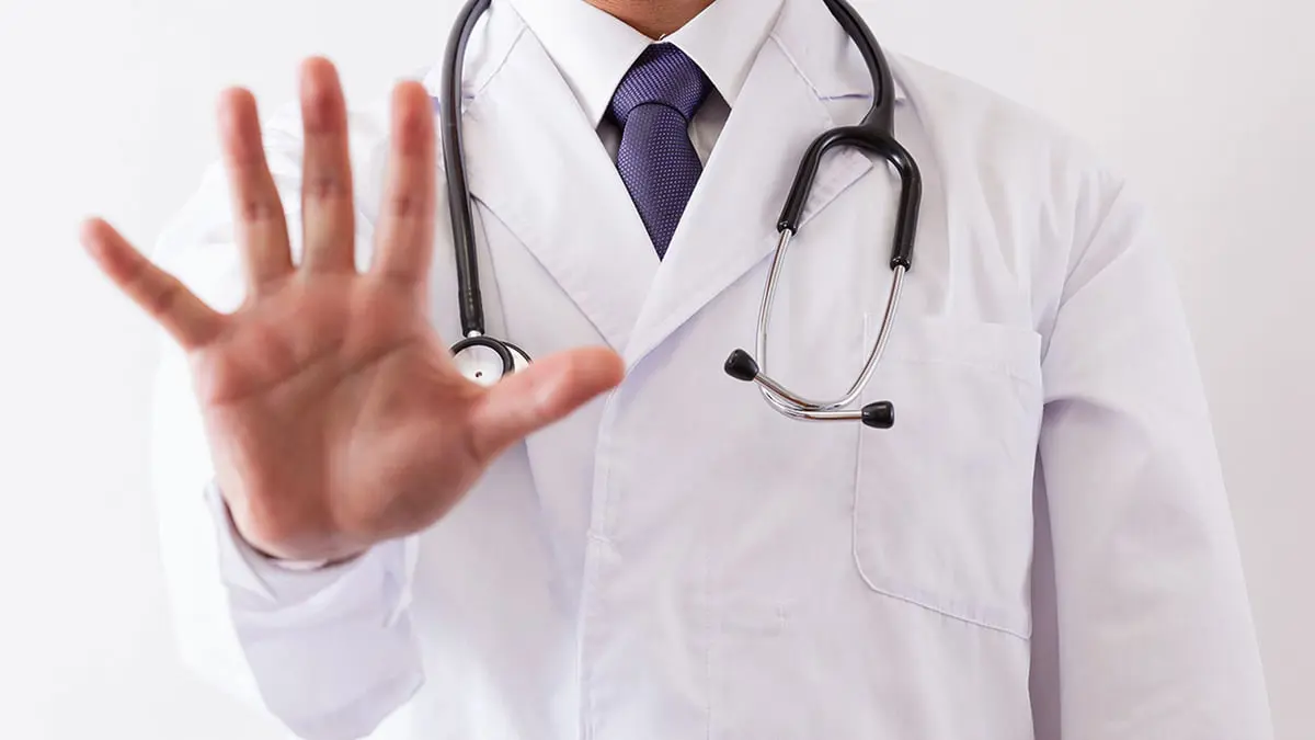 الكويت.. ارتفاع حالات الاعتداء على الأطباء.. والسبب "الإجازات"