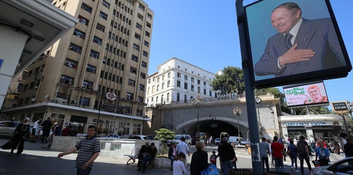 المحكمة الدستورية الجزائرية تعاقب حزبًا أضرب رئيسه عن الطعام بسبب الانتخابات