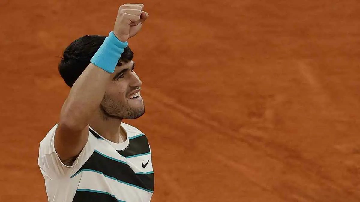 ألكاراز يتفوق على موسيتي ليبلغ نهائي رولان غاروس للمرة الثانية تواليا