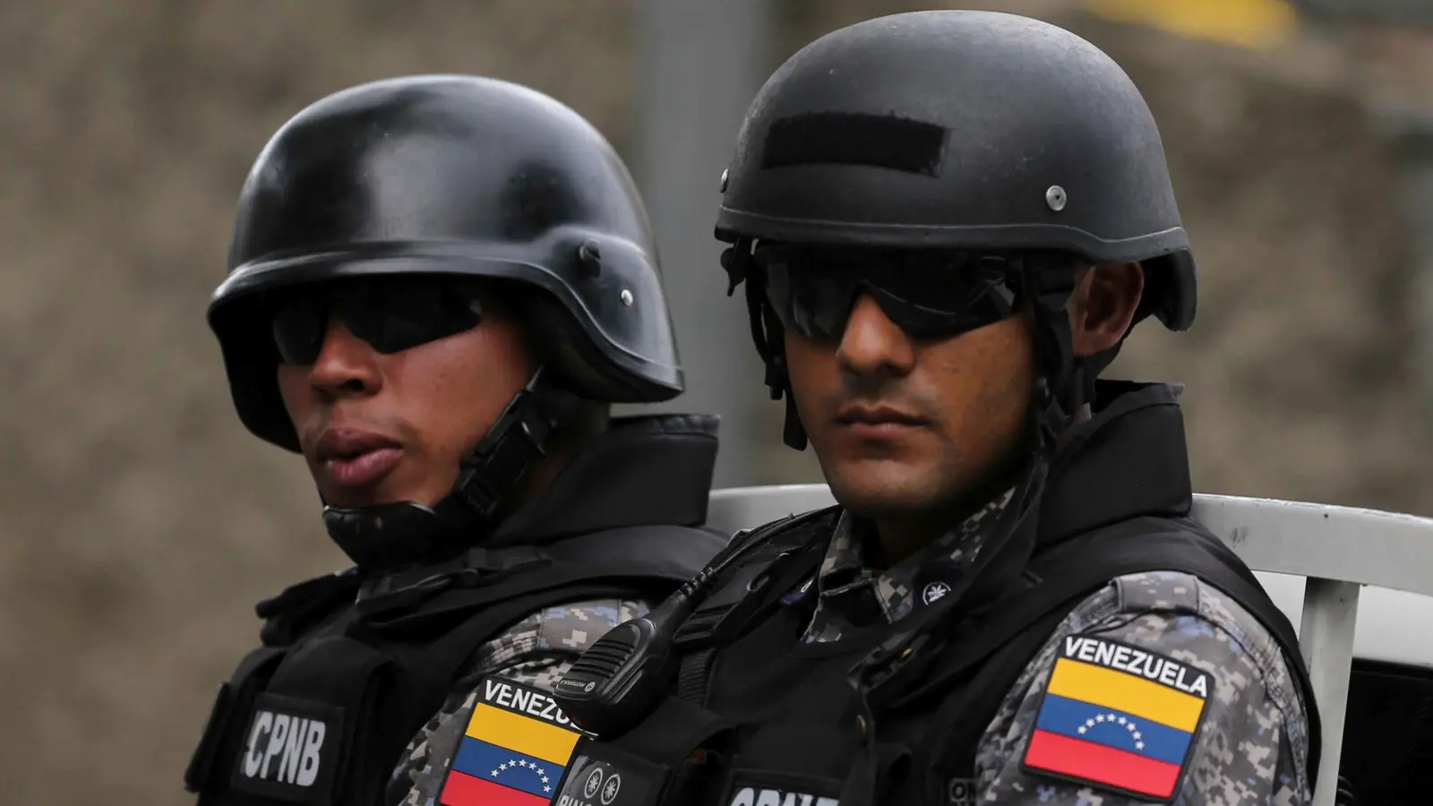 مطلوب في الولايات المتحدة.. فنزويلا تعتقل محققا سابقا بالشرطة