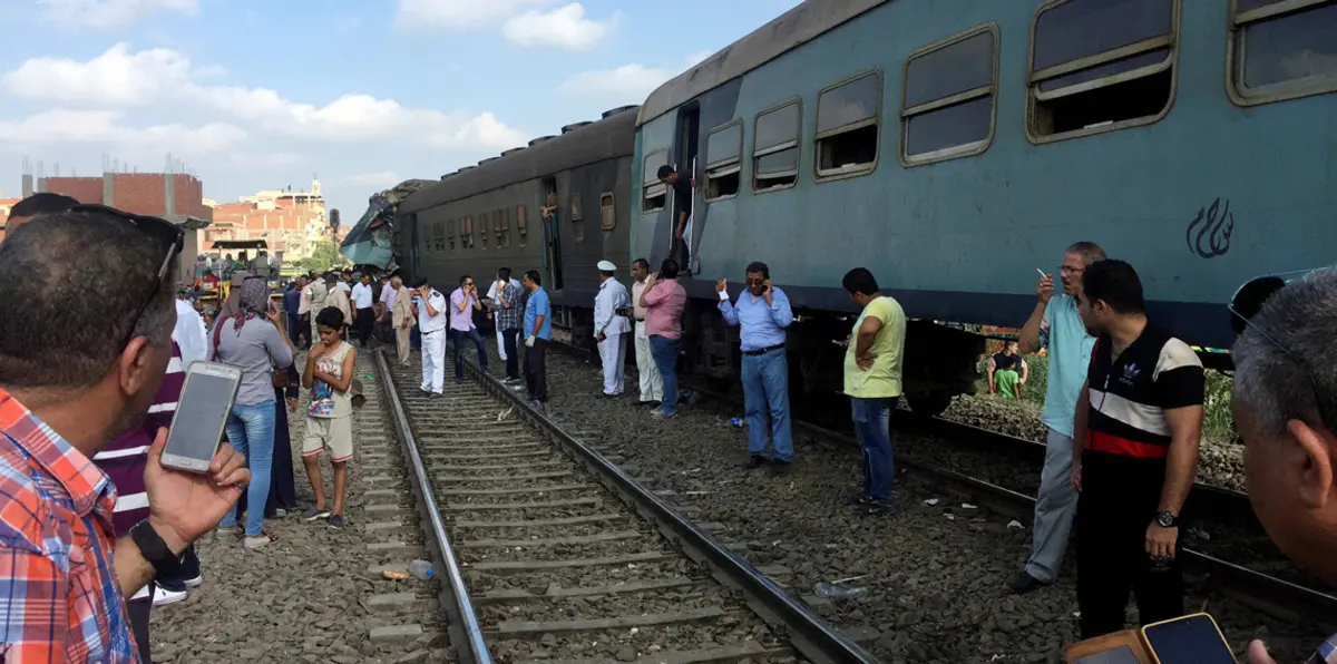 بالصور.. المصريون يستعينون بالحروف "س.ح.م" للسخرية من حوادث القطارات