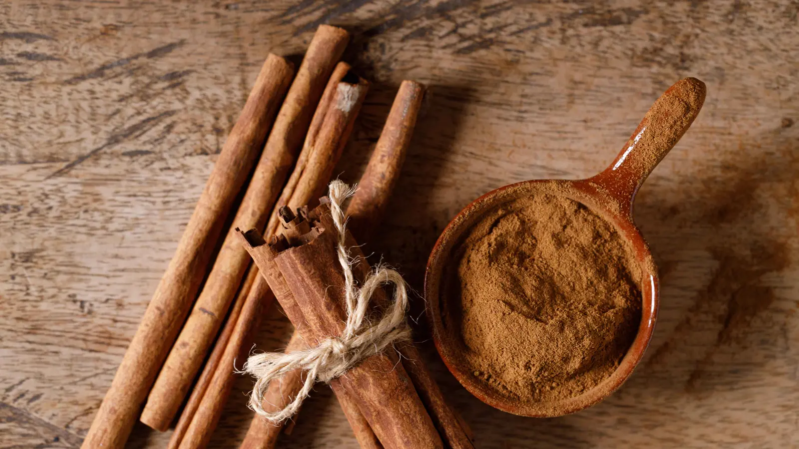 "القرفة".. متى يصبح كثيرها مخيفاً؟