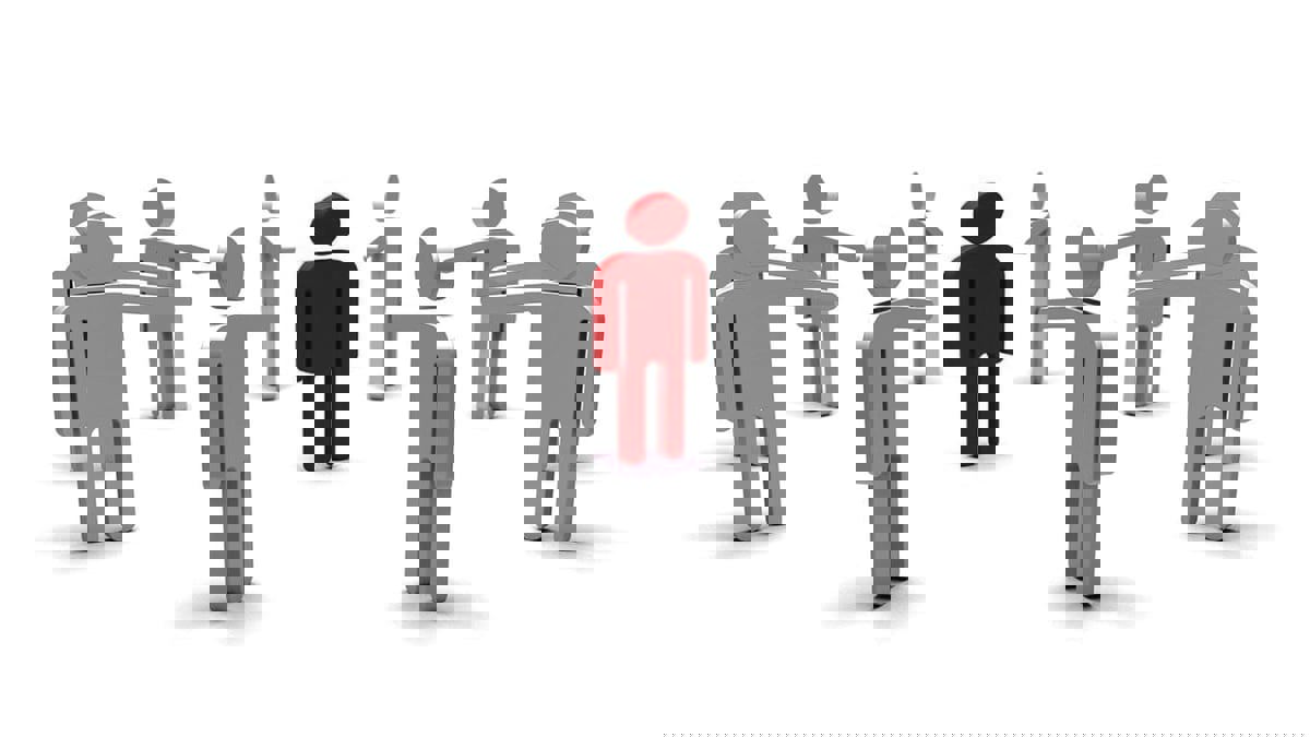 التسرع بالحكم على الآخرين عادة شائعة بين المحبطين