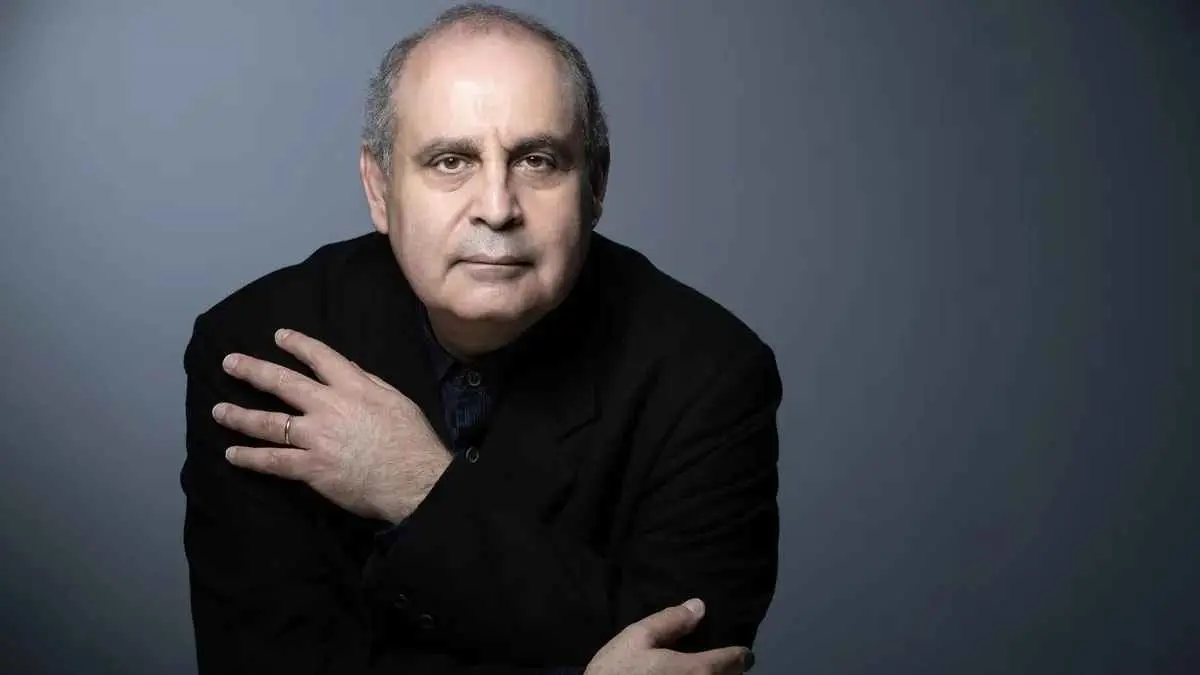 وفاة المخرج المسرحي بيار عودة عن 67 عاماً