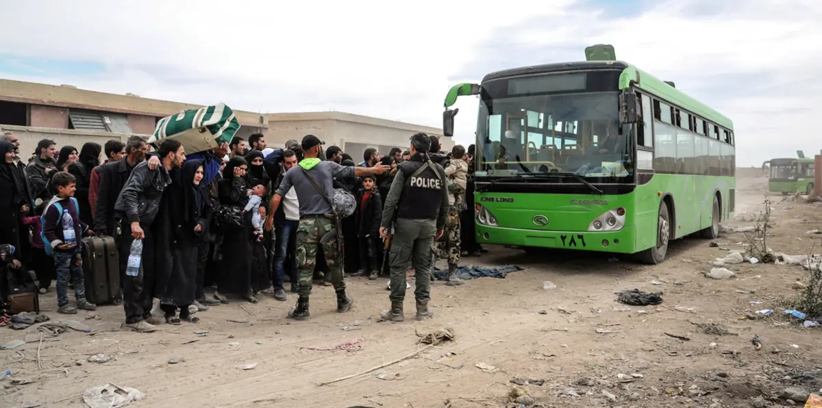 آخر مجموعة من مسلحي المعارضة تغادر جيبًا بجنوب دمشق