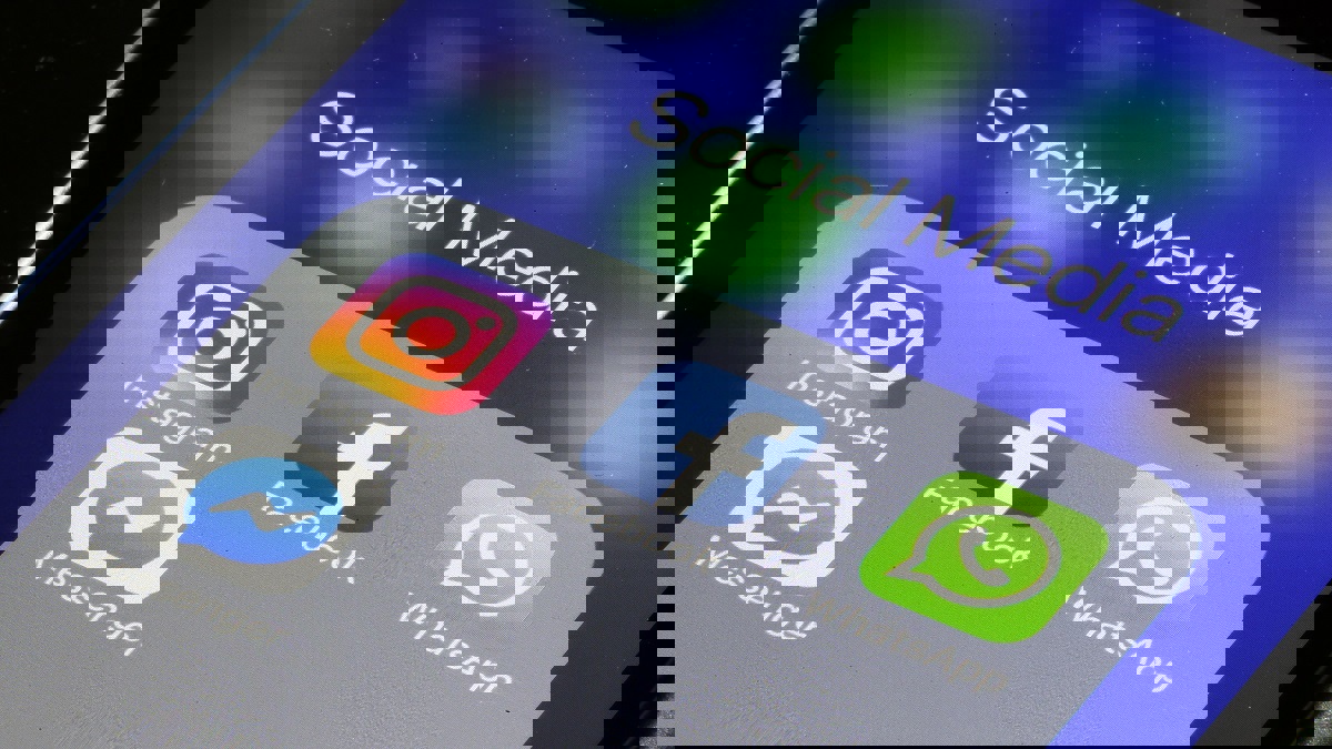 تعطل "فيسبوك" و"إنستغرام" و"واتس اب" يكشف كيف تفحص مواقع التواصل صورك