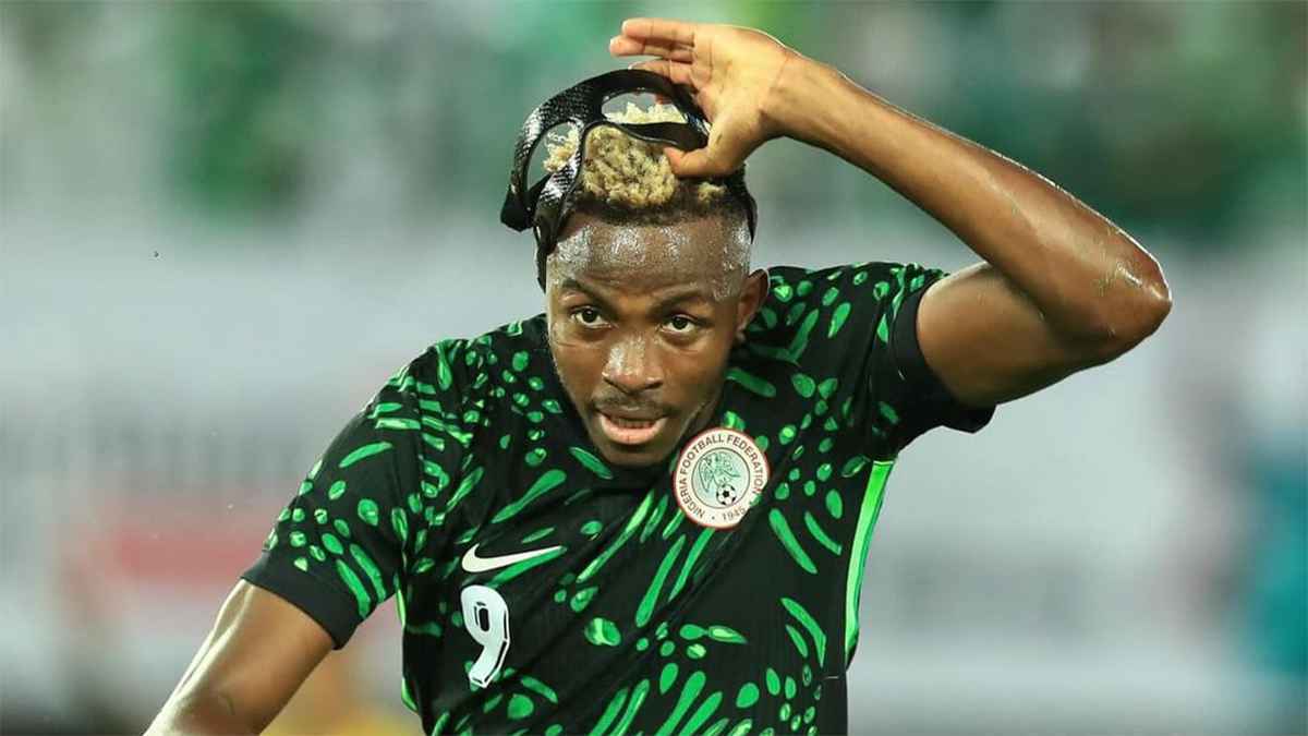 وافق بالفعل.. فيكتور أوسيمين يصدم الهلال السعودي