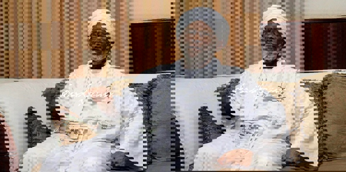 السودان... نجل الترابي ينفي وفاة والده في قطر