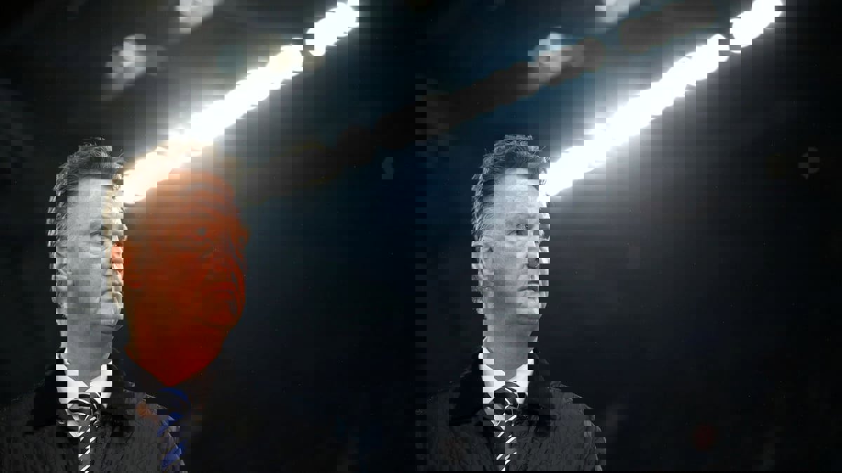 لويس فان غال يعلن نجاحه في استئصال سرطان البروستاتا