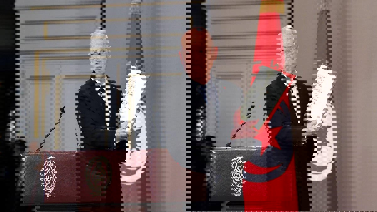 تونس.. انتقادات حادة لمشروع الدستور المقترح