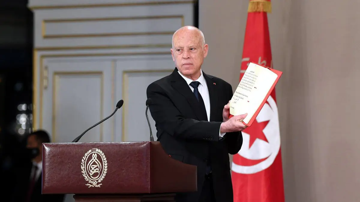 تونس.. انتقادات حادة لمشروع الدستور المقترح