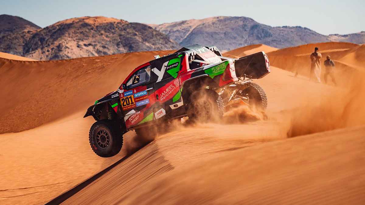 يزيد الراجحي يفوز بالمرحلة الثانية من رالي دكار