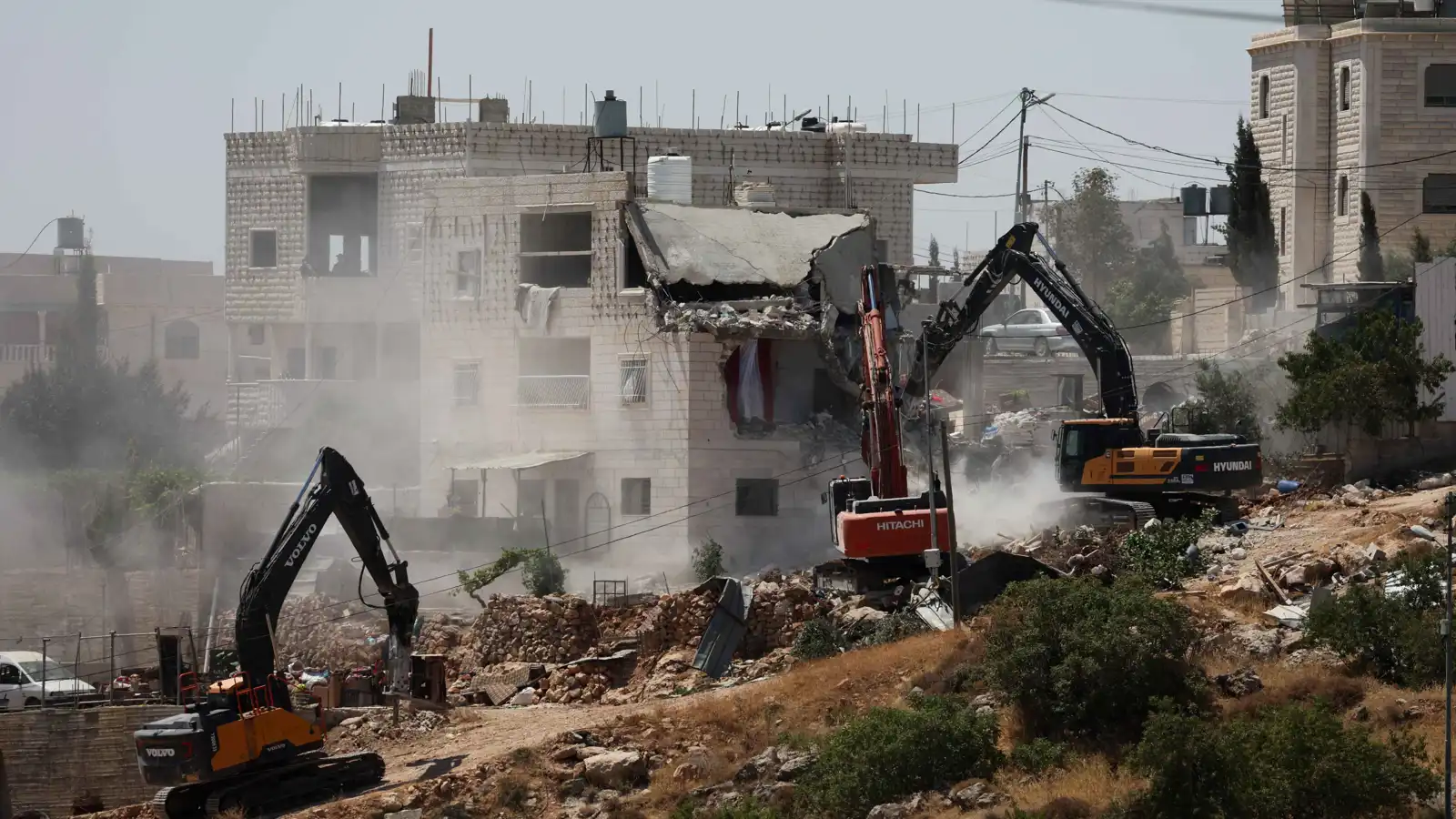 هجمات المستوطنين في الضفة الغربية تتسبب بتهجير 700 فلسطيني خلال يناير