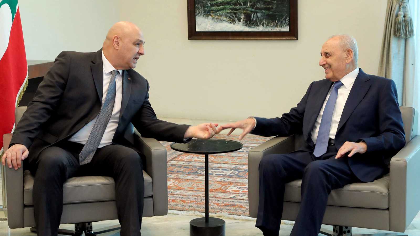 تنسيق مسبق وتفاهمات.. هل أبرم بري وعون اتفاقا "غير معلن" بشأن سلاح حزب الله؟