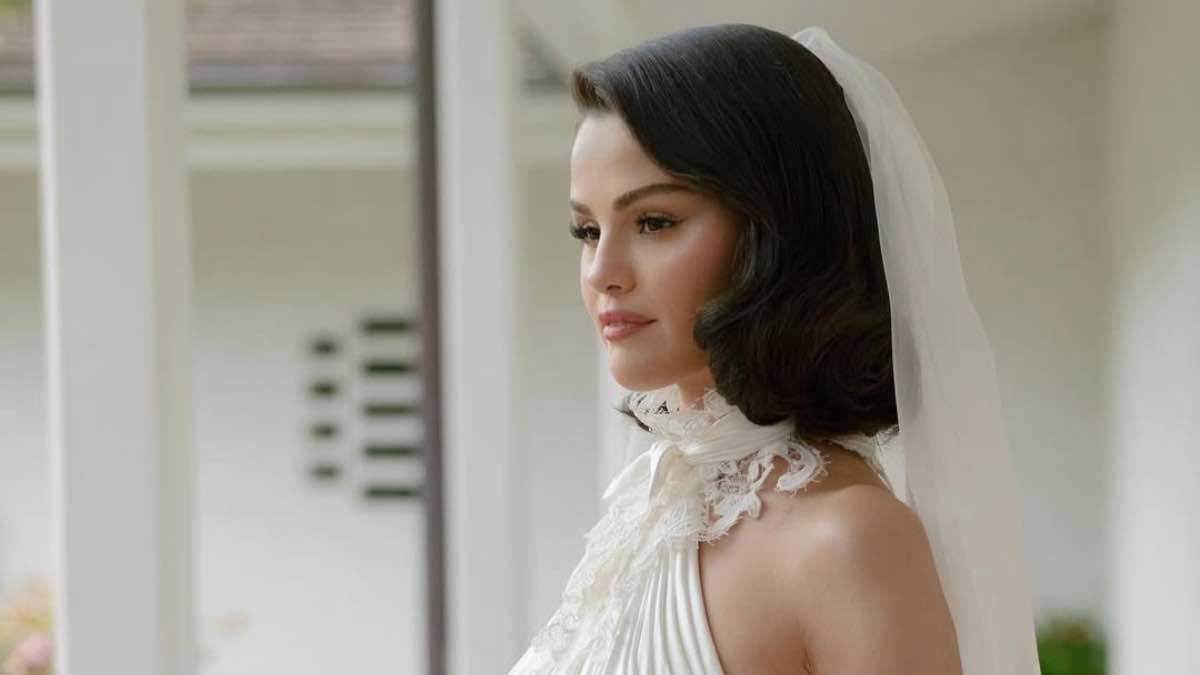 سيلينا غوميز تكشف عن صور حصرية من حفل زفافها