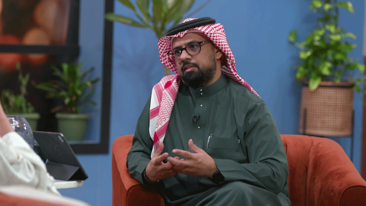 الإعلامي محمد بازيد يرد على اتهامه بتقليد "أبلة فاهيتا" (فيديو)