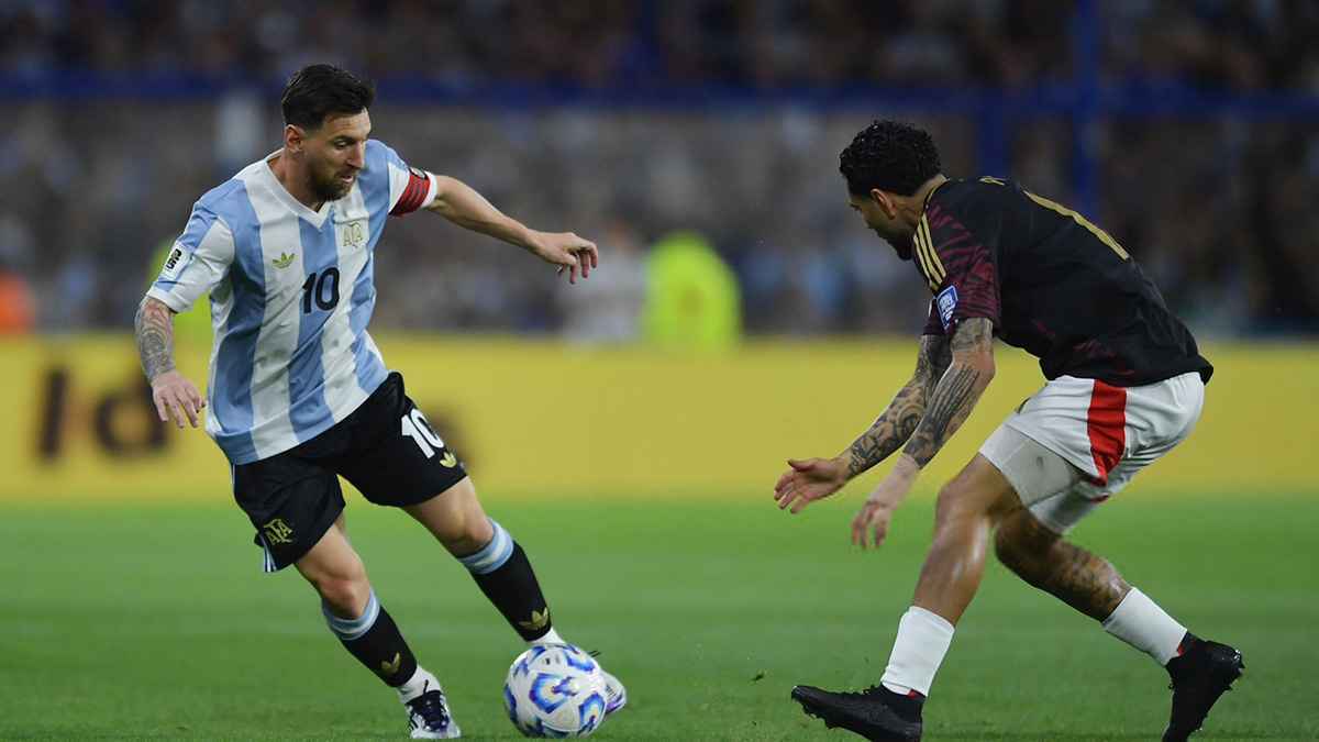 تقييم ميسي بعد فوز الأرجنتين على بيرو في تصفيات كأس العالم
