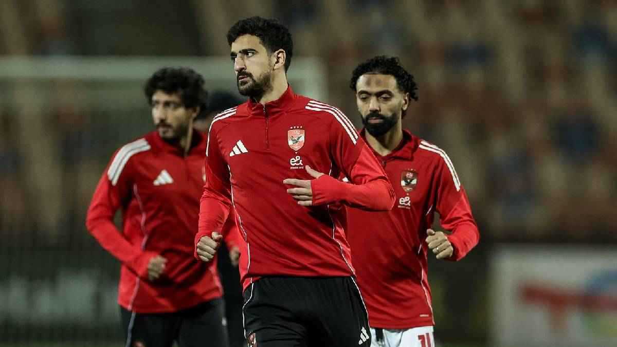 قرار حاسم من الأهلي المصري قبل مرحلة التتويج بالدوري 