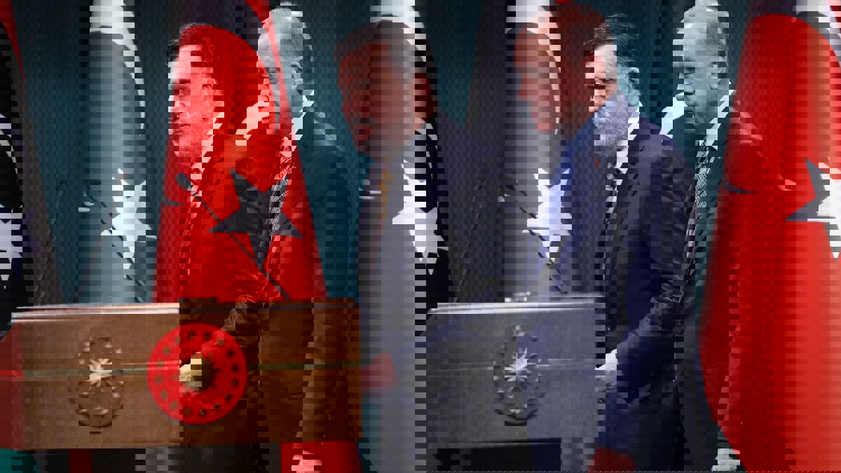 تركيا تواصل دعم حكومة الوفاق الليبية رغم انزعاجها من استقالة السراج