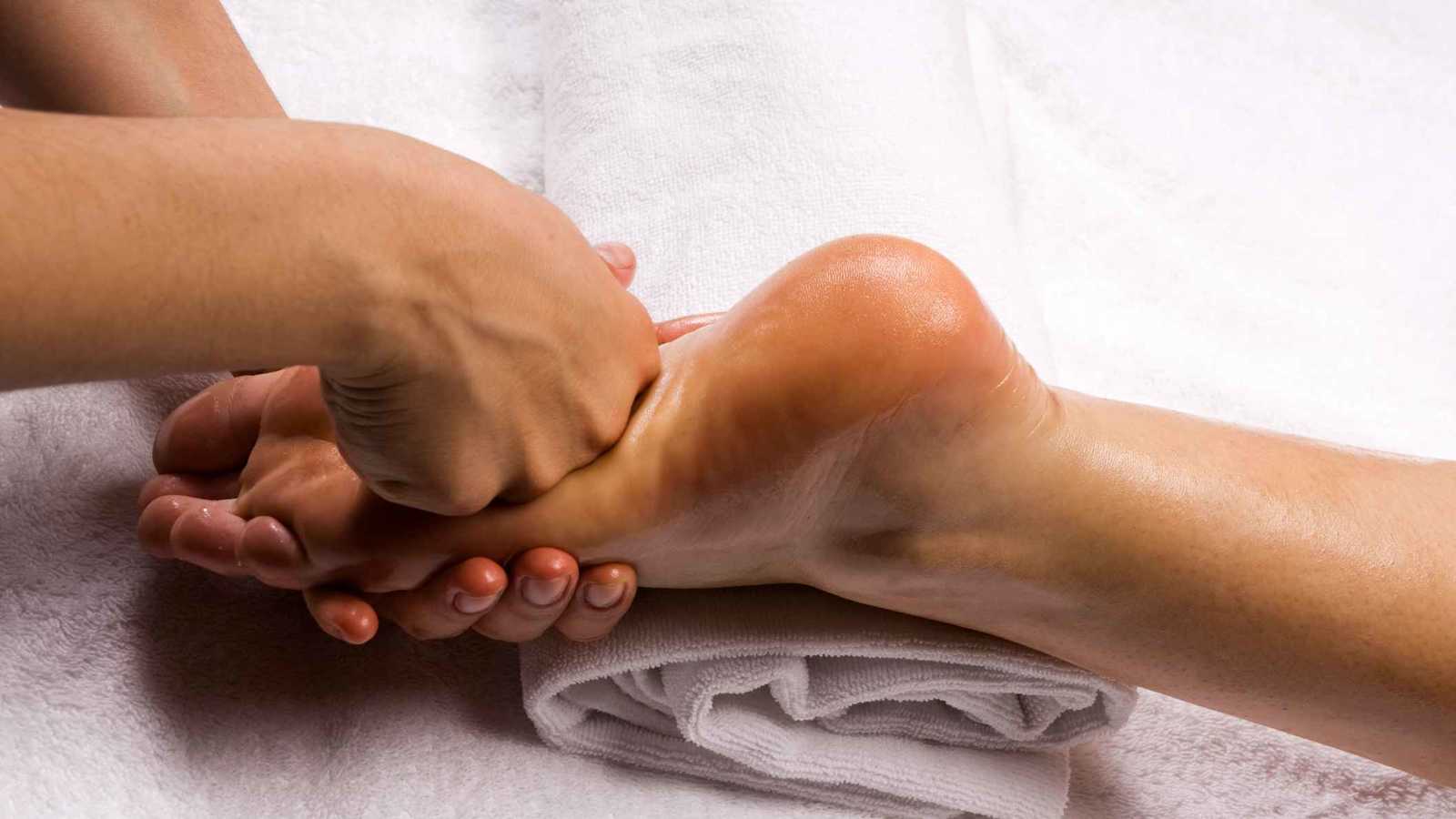 الضغط بالإبر.. علاج ذاتي للألم والتوتر يحظى بقبول عالمي متزايد