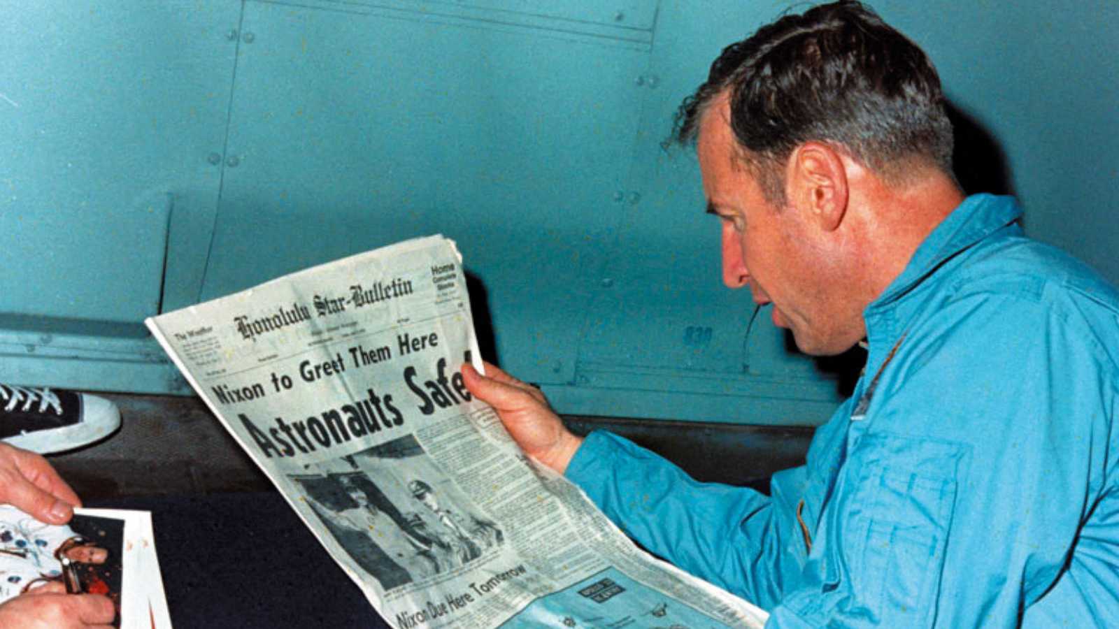 وفاة قائد مهمة "أبولو 13" الفضائية إلى القمر