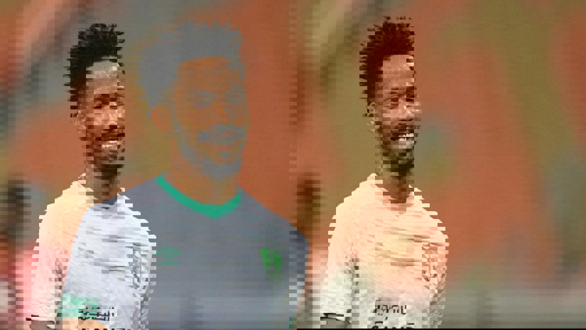 تقرير: النادي الأهلي السعودي يحسم مسألة تجديد عقدي ياسر المسيليم وسلمان المؤشر