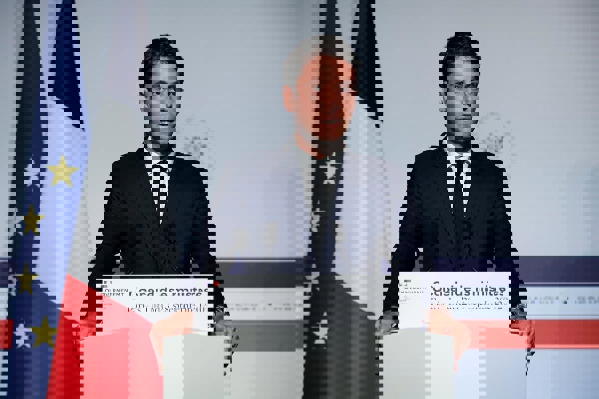 مسجد باريس يدين تصريحات أتال "المسيئة لمسلمي فرنسا" 