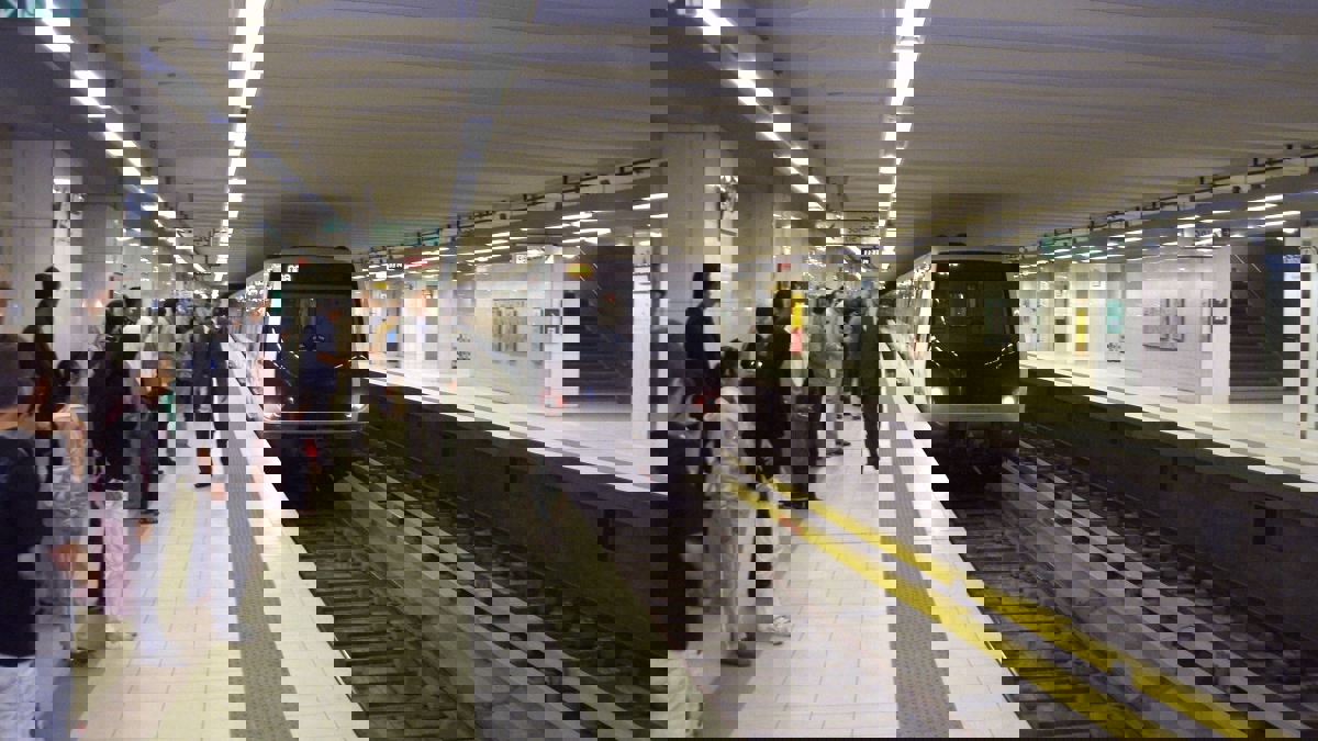 السلطات الجزائرية توقف خدمات القطار والمترو في العاصمة