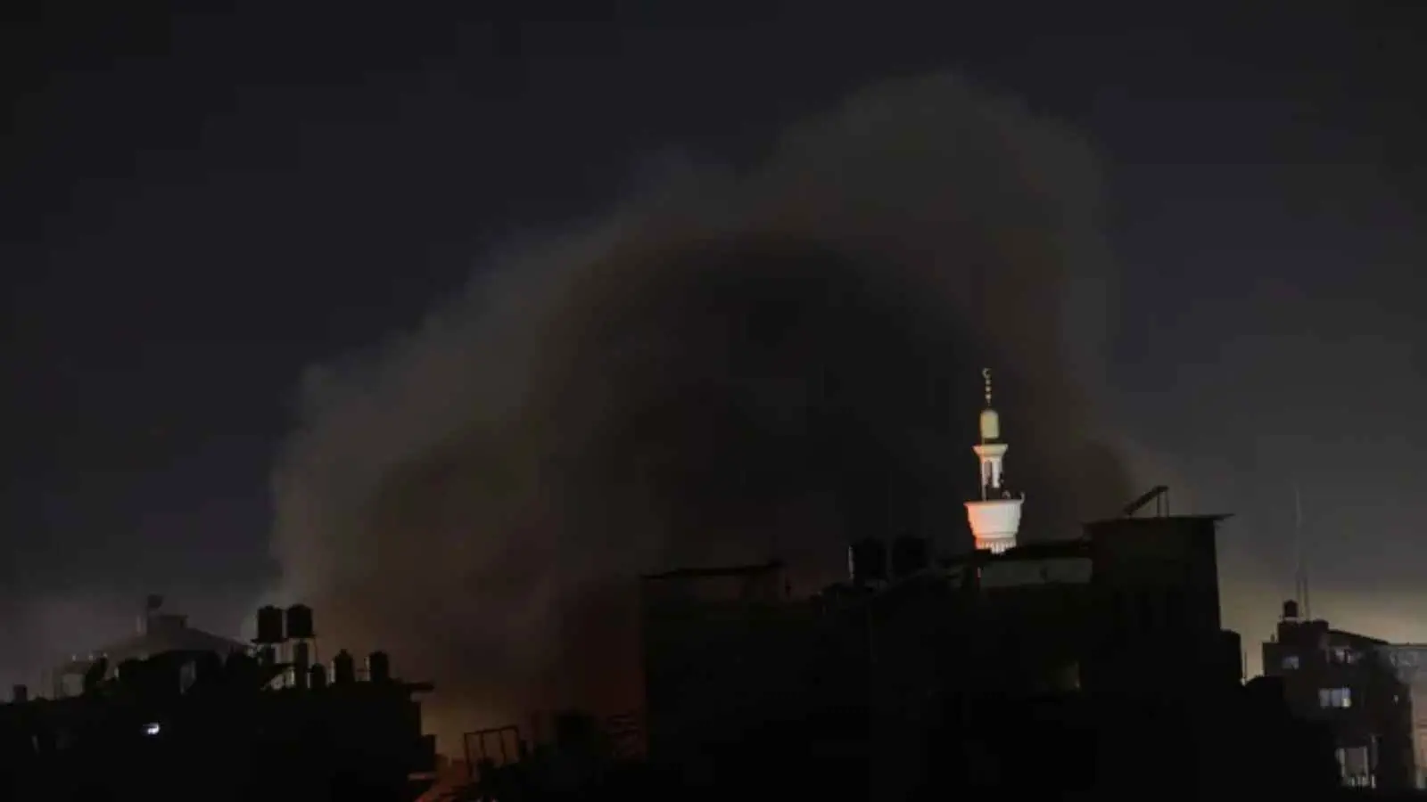 قتلى وجرحى في غارات إسرائيلية عنيفة على قطاع غزة