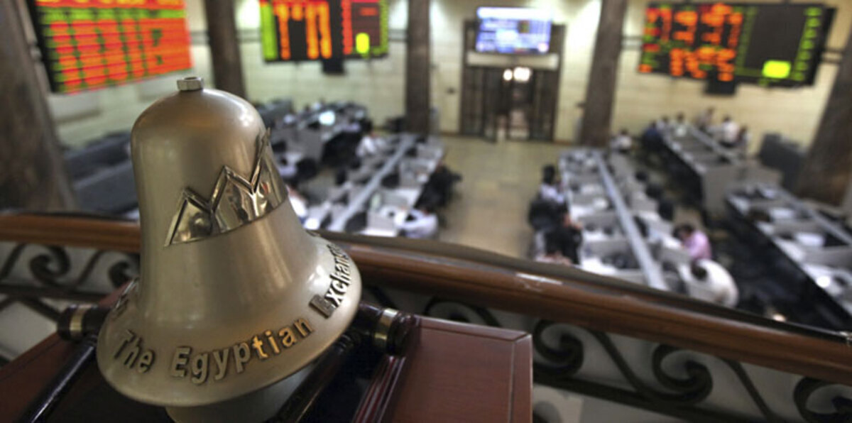 بورصة مصر تقفز في تعاملات قياسية وسط إشارات على تدفقات دولارية